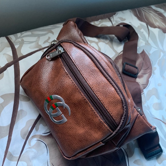 Gucci (GG carry belt bag) Mens - Picture 2 of 3